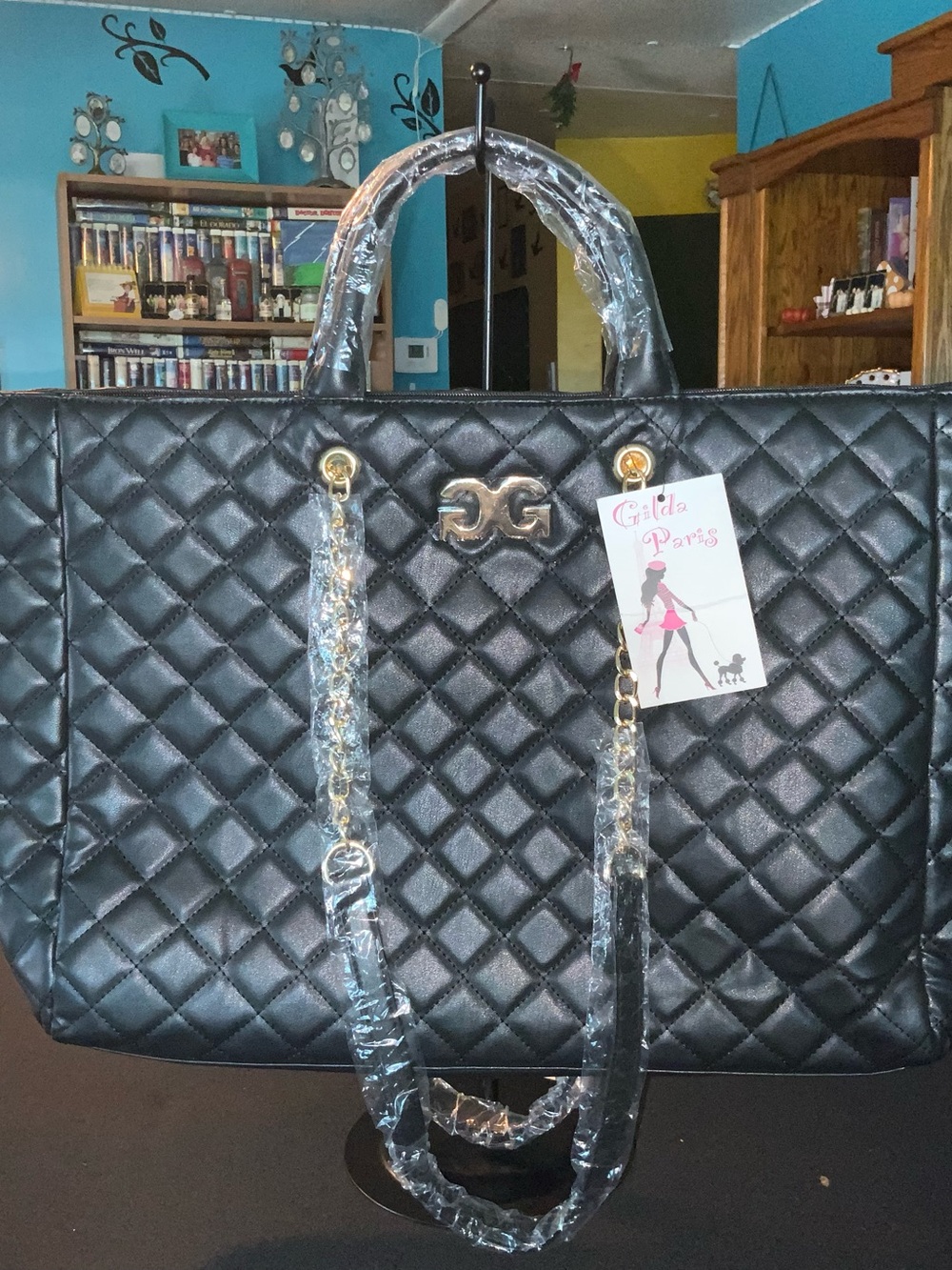 Gilda Paris Quilted Shoulder Bag